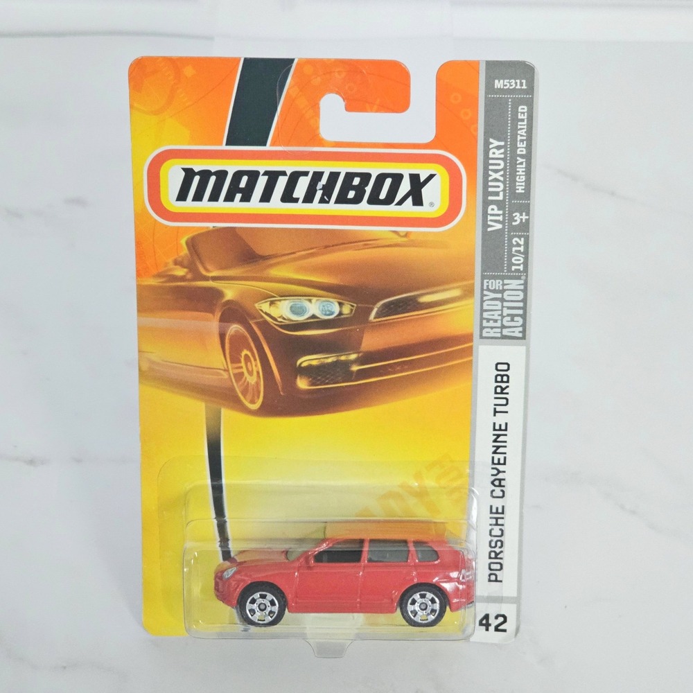2008 Matchbox VIP Luxury Porsche Cayenne Turbo Red #42 10/12 M5031 Sealed
